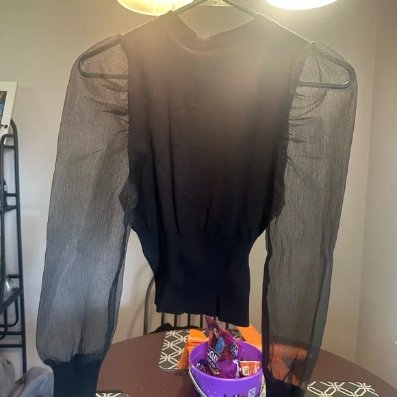 Elegant Black Women's Top - Picture 4 of 4